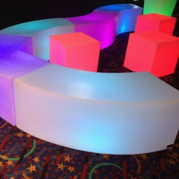 Snake seats and Cubes